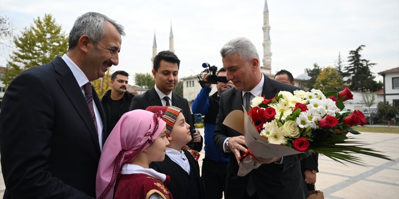 Ticaret Bakanı Bolat, Edirne Valiliğini ziyaret etti