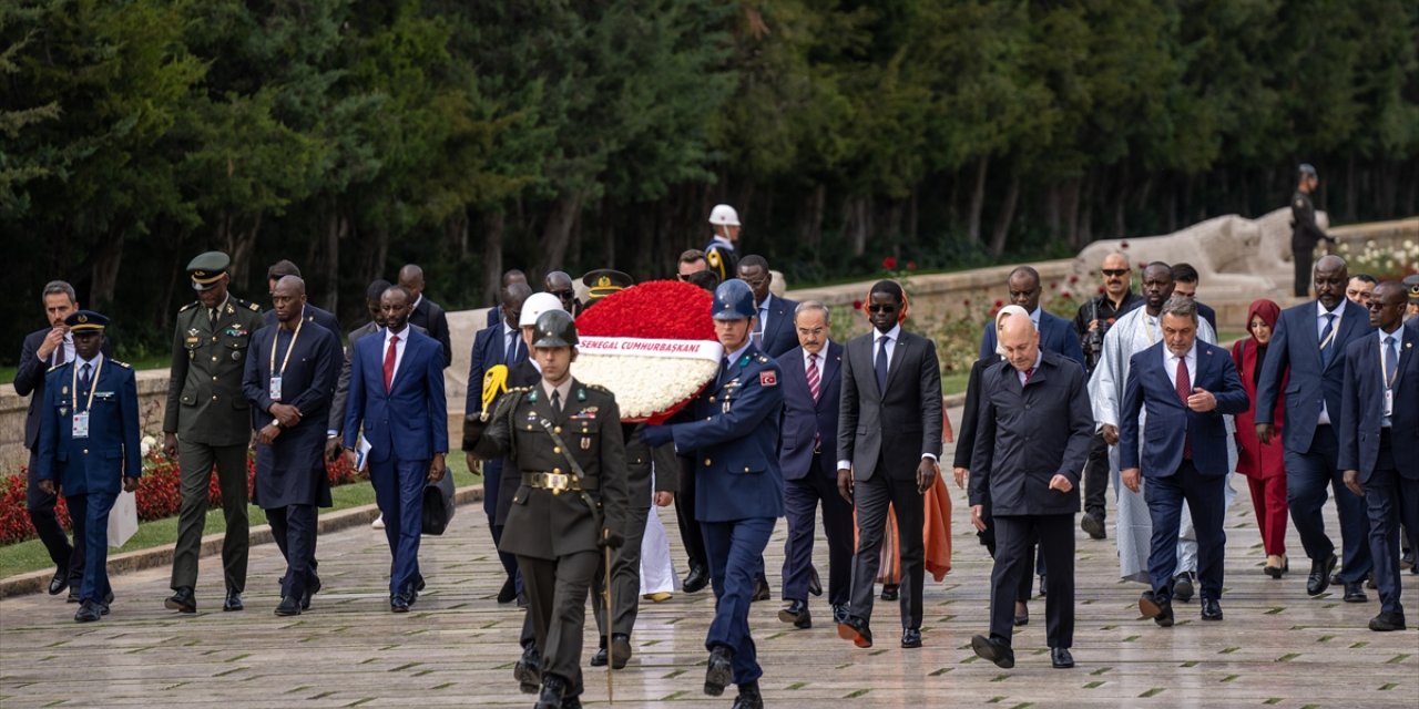 Senegal Cumhurbaşkanı Fay, Anıtkabir'i ziyaret etti