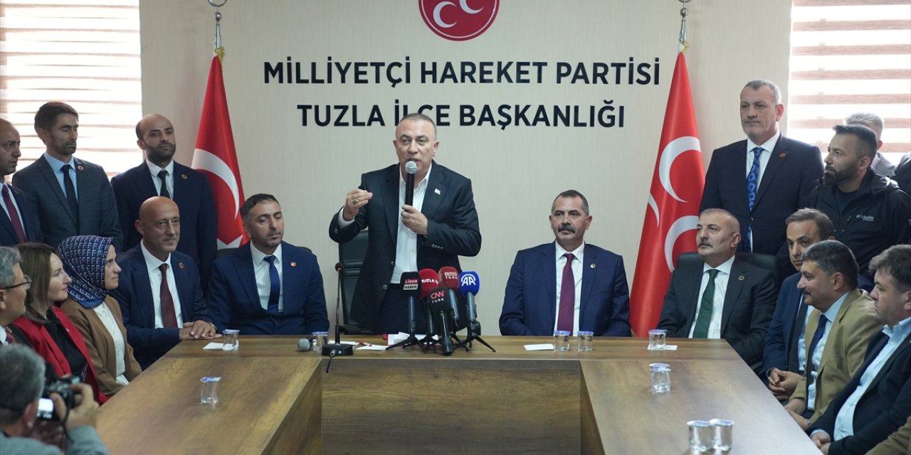 MHP'li Yönter, partisinin Tuzla İlçe Başkanlığını ziyaret etti: