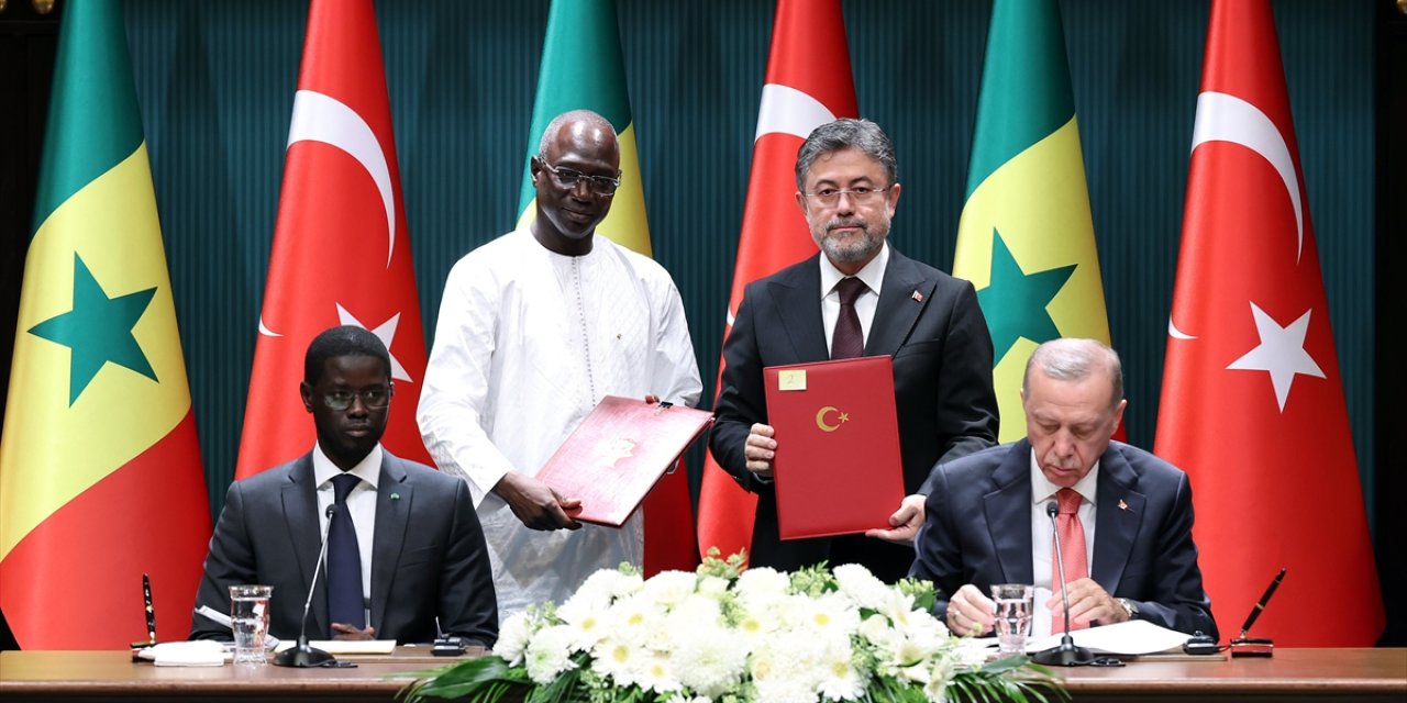 Türkiye ile Senegal arasında 5 anlaşma imzalandı