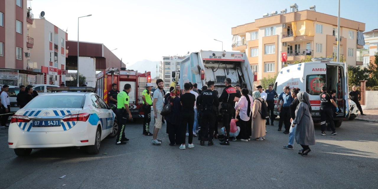 Antalya'da kamyonun çarptığı bisikletli çocuk hayatını kaybetti