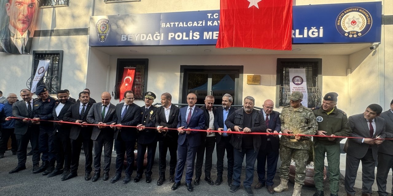 Malatya'da depremde yıkılan polis merkezi amirliği binası hayırsever desteğiyle yeniden yapıldı