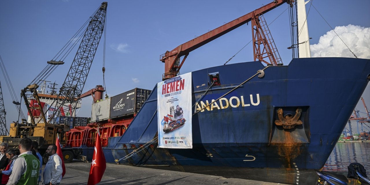 Türk STK'lar Lübnan'a 1000 tonluk yardım malzemesi gönderdi