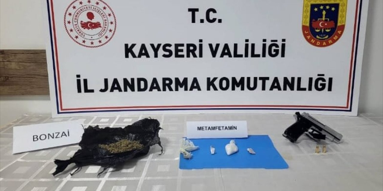 Kayseri'de uyuşturucu operasyonunda 3 şüpheli yakalandı