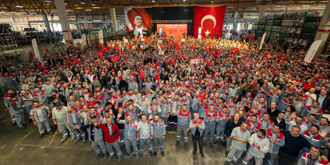 Karsan çalışan memnuniyeti sertifikasını teslim aldı