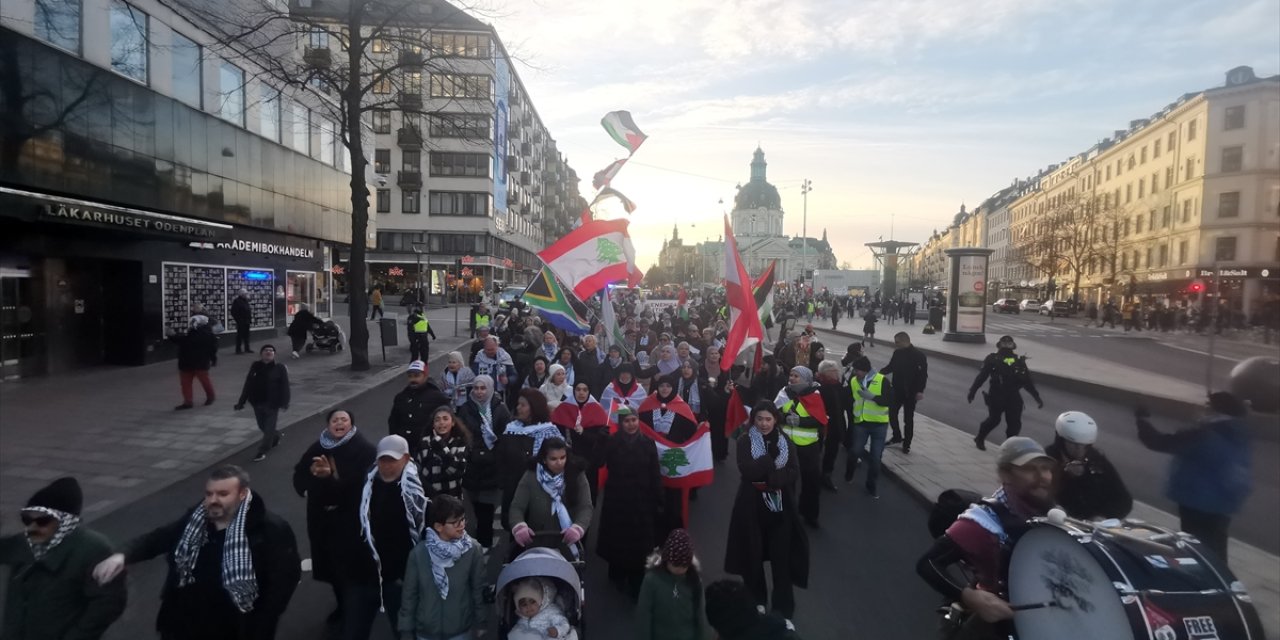 İsveç'te İsrail'in Gazze, Lübnan ve İran'a  yönelik saldırıları protesto edildi