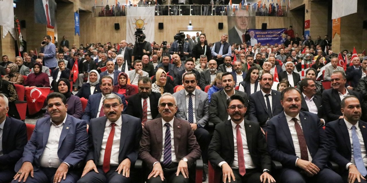 Ulaştırma ve Altyapı Bakanı Uraloğlu, AK Parti Niğde Merkez İlçe Kongresi'nde konuştu: