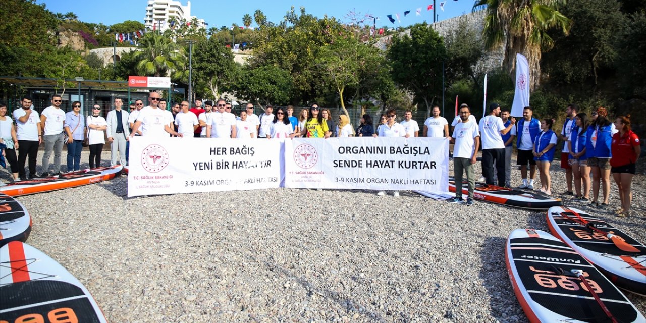 Antalya'da kürek sörfü ile organ bağışının önemine dikkat çekildi