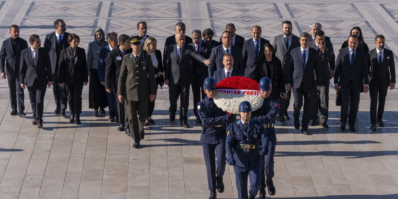 Anahtar Parti Genel Başkanı Ağıralioğlu, Anıtkabir'i ziyaret etti