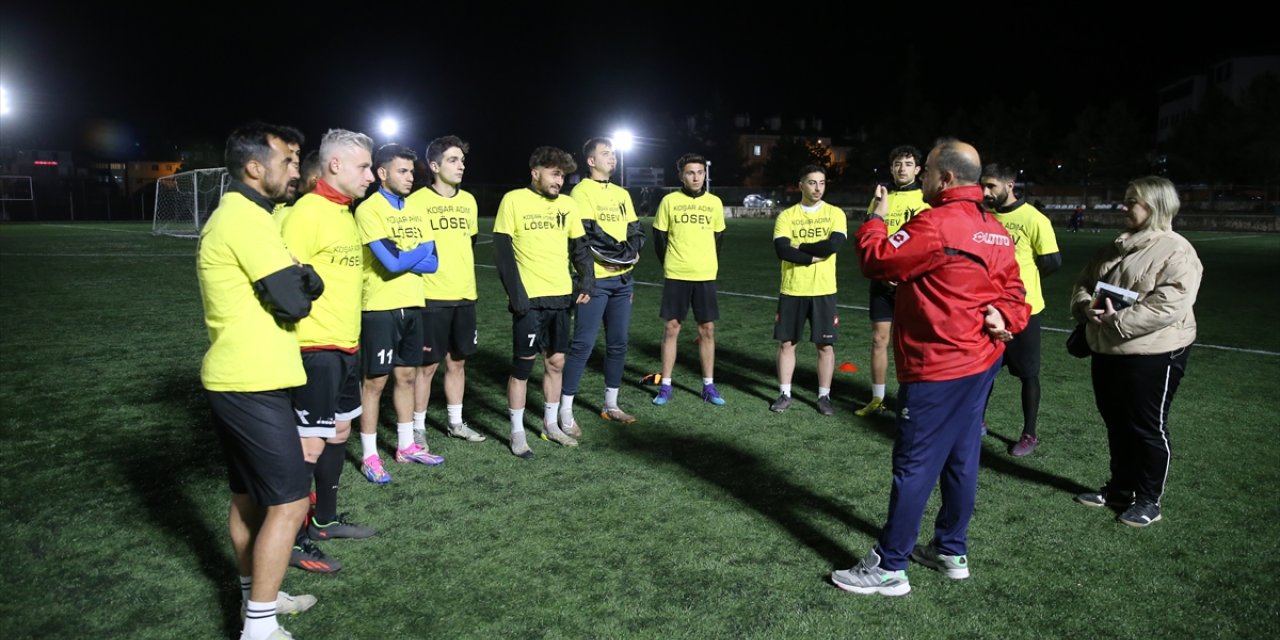 Lösemiden oğlunu kaybeden anne evladının adını başkanlığını yaptığı spor kulübüyle yaşatıyor