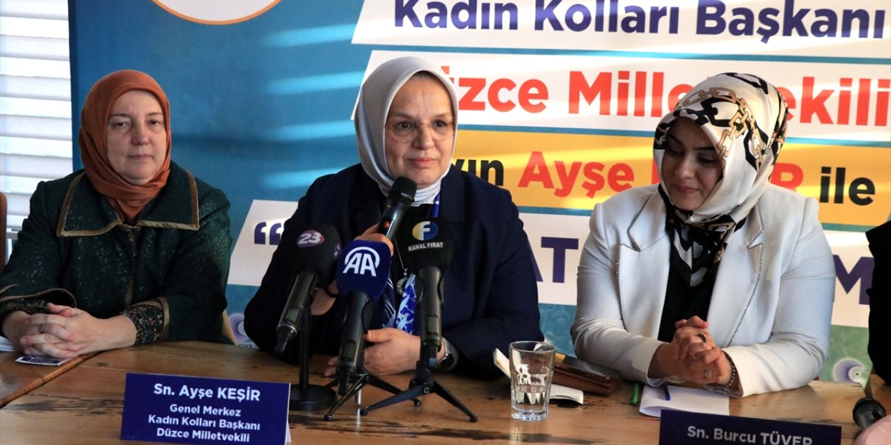 AK Parti Genel Merkez Kadın Kolları Başkanı Keşir, Elazığ'da partililerle bir araya geldi: