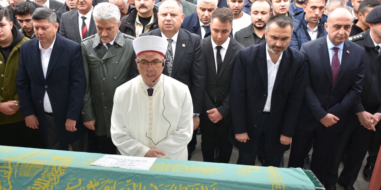 Kuzeninin tabancayla öldürdüğü Balışeyh Belediye Başkanı Şen'in cenazesi defnedildi