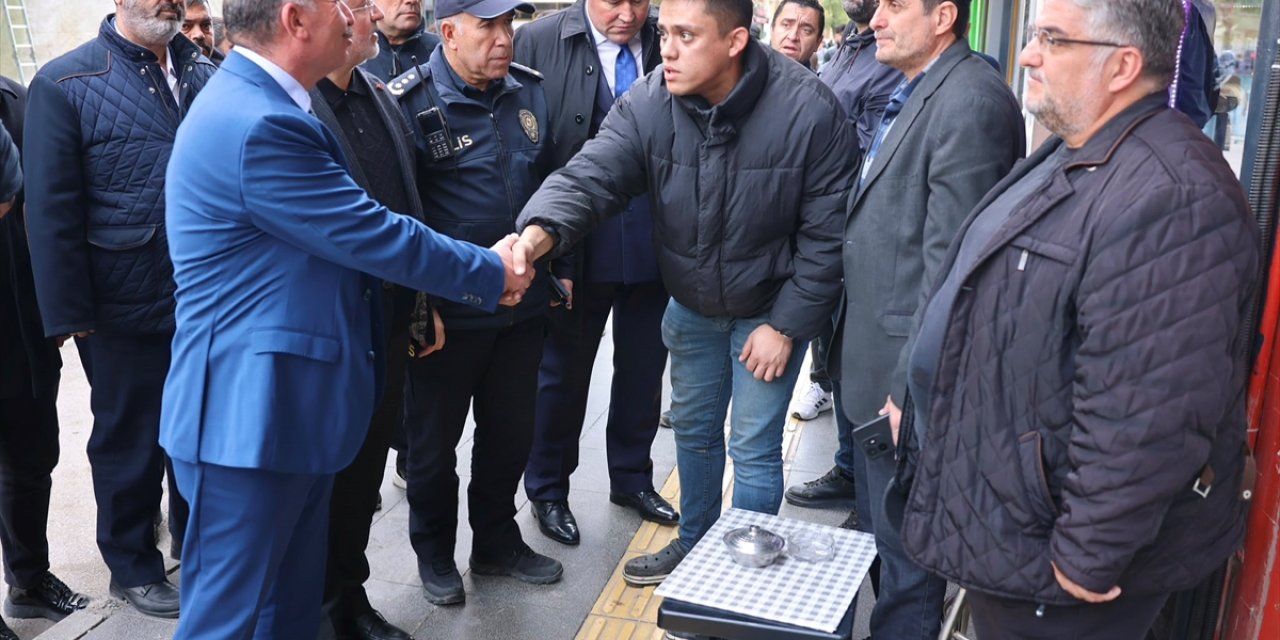 Çorum Valisi Çalgan, patlama meydana gelen bölgede inceleme yaptı