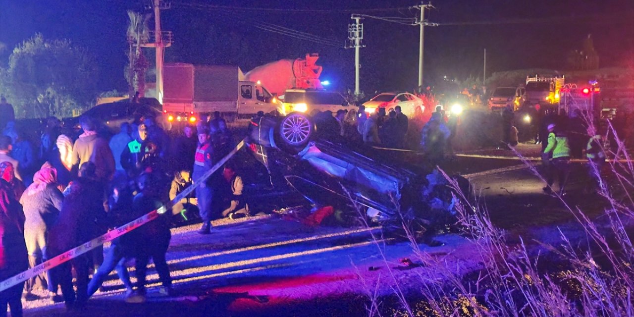 Osmaniye'de üç aracın karıştığı trafik kazasında 3 kişi öldü