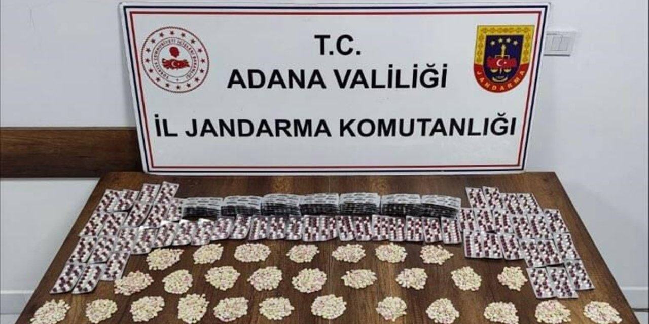 Adana'da bir evde 4 bin 90 uyuşturucu hap ele geçirildi