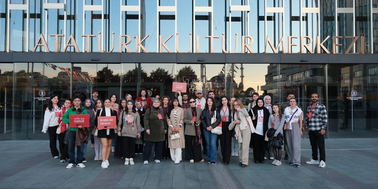 İyilik İçin Sanat Derneği, genç sanatçı adaylarını İstanbul'da ağırladı