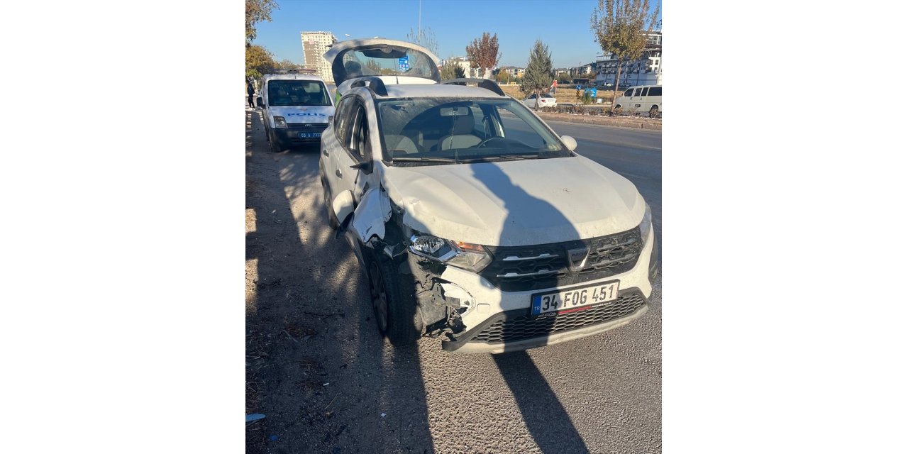 Afyonkarahisar'da otomobilin çarptığı genç öldü