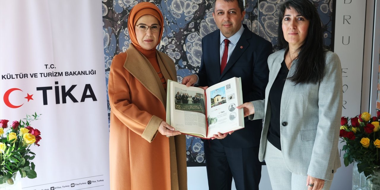 Emine Erdoğan, Budapeşte'de "Gül Baba ve Osmanlı Macaristanı'nda Manevi Miras" kitabının tanıtımına katıldı