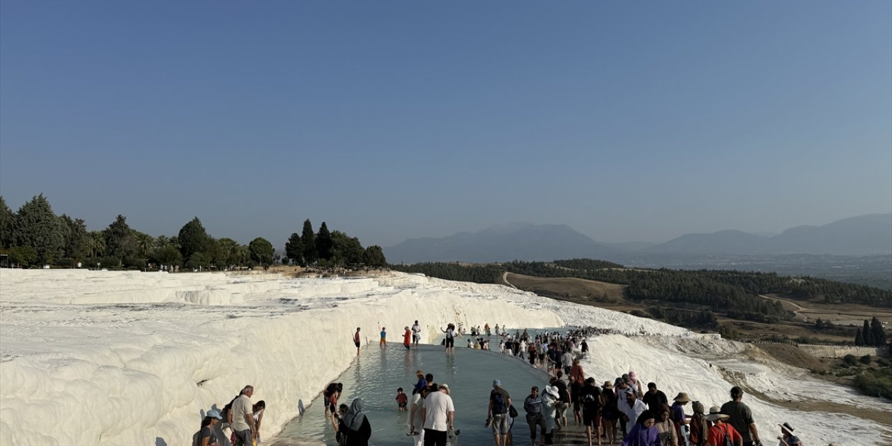 Pamukkale'deki oteller ara tatili dolu geçirecek