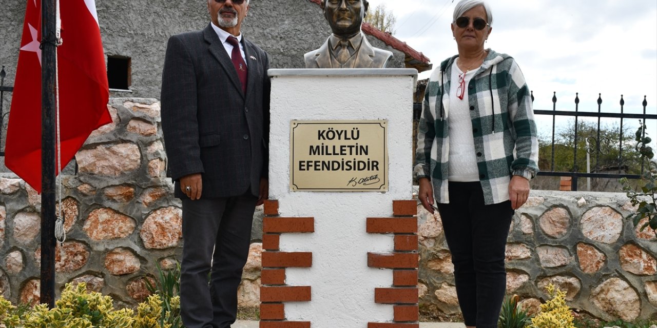 Bilecikli çift, Atatürk sevgisini kurdukları kültür evinde yaşatıyor