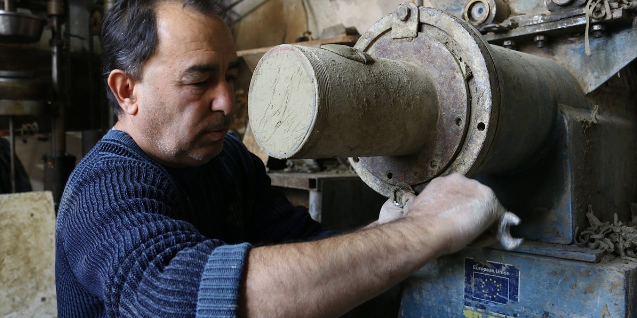 Kosovalı çömlek ustası Çukani, asırlık aile geleneği mesleği yaşatıyor