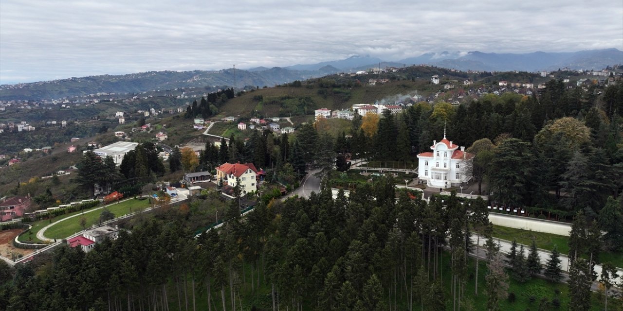 Trabzon'da Atatürk Köşkü'nde ziyaretçi yoğunluğu yaşanıyor