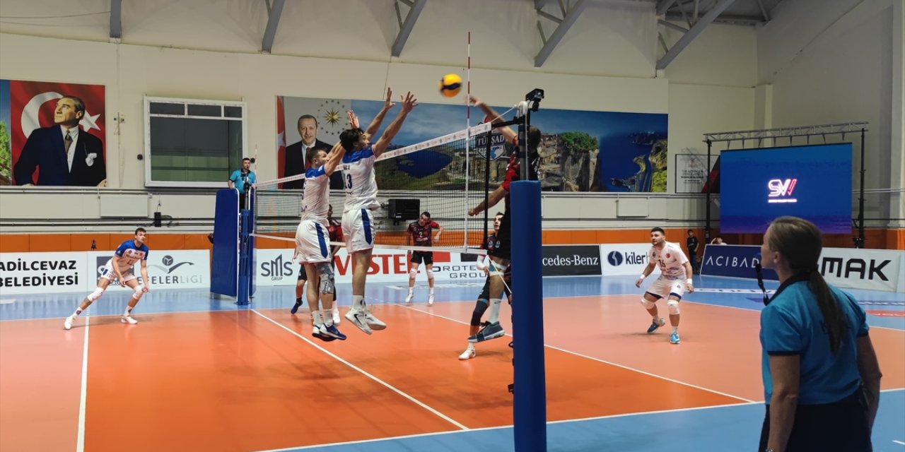 Voleybol: SMS Grup Efeler Ligi