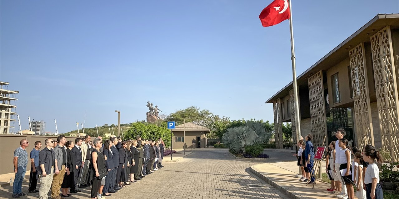 Büyük Önder Atatürk ebediyete intikalinin 86. yılında Senegal'de anıldı