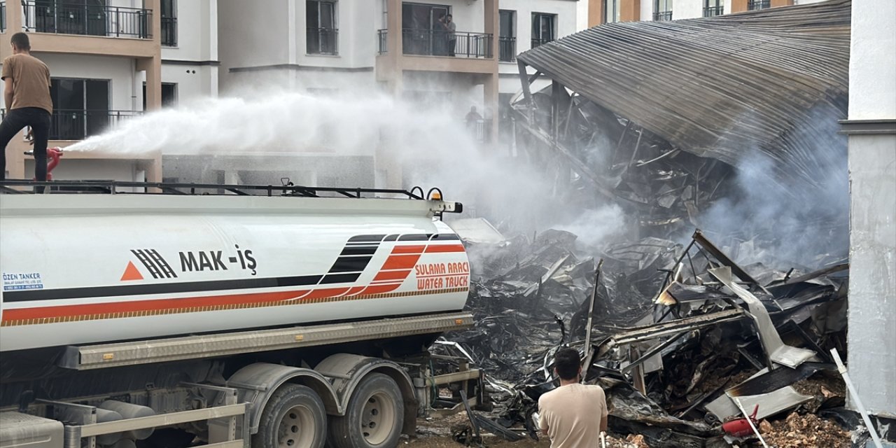 Hatay'da şantiyedeki konteynerde çıkan yangın söndürüldü