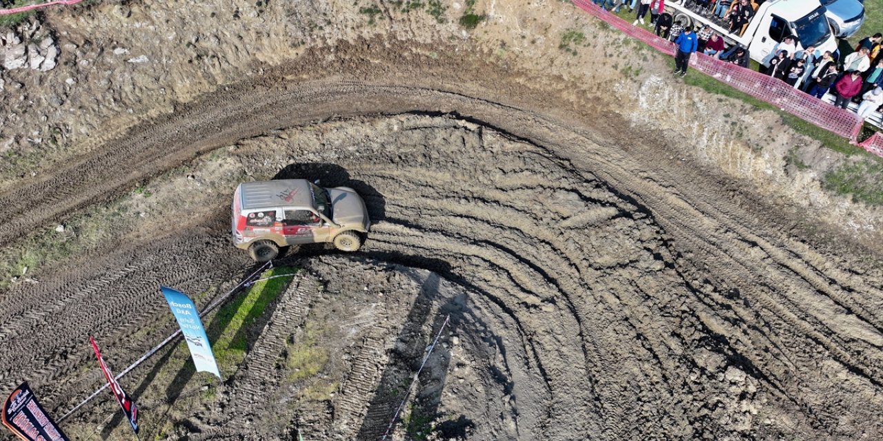 Düzce'deki 33. Geleneksel Gümüşova Off-Road Şenlikleri sona erdi