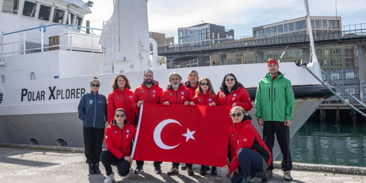 Türk üniversiteleri iklim değişikliği araştırmaları için kutuplarda düzenlenen bilim seferine katıldı