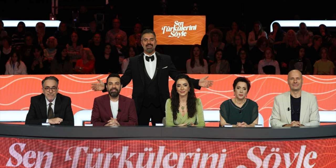 TRT'nin "Sen Türkülerini Söyle" yarışmasının yeni sezonu yarın başlayacak