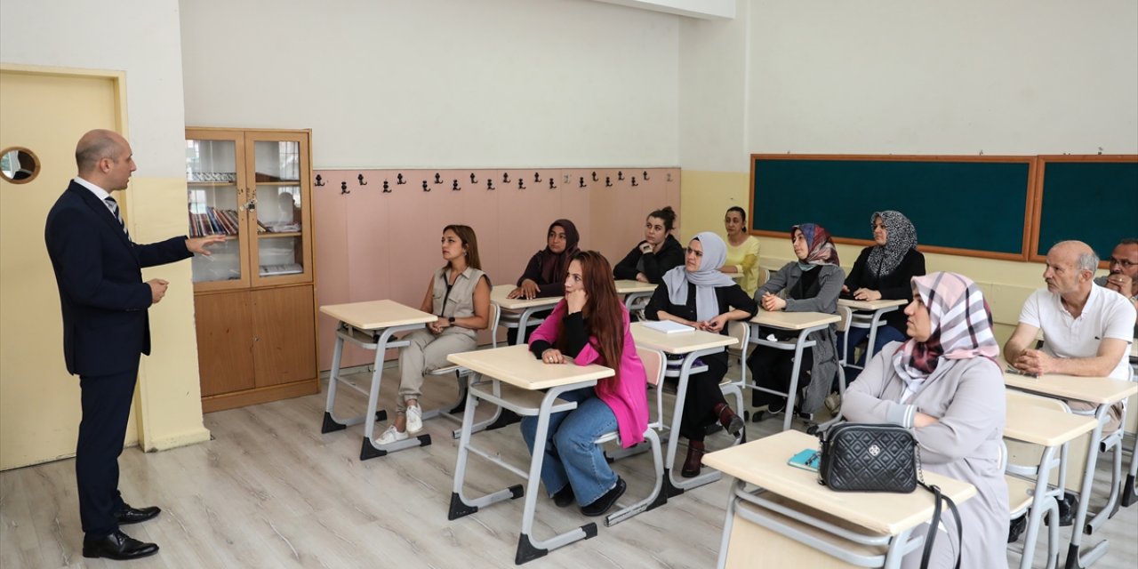 MEB, "Maarif Modeli Ebeveyn Okulu" kursları açacak