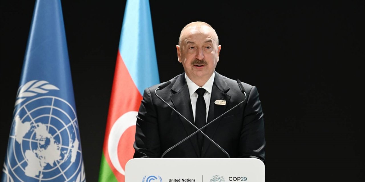 Azerbaycan Cumhurbaşkanı Aliyev, Fransa'yı ada devletlerinde çevreyi kirletmekle suçladı: