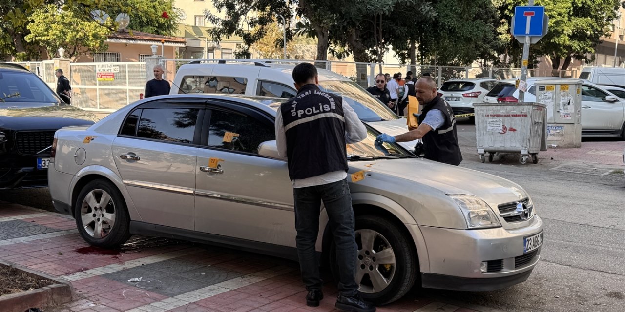 Mersin'de iki grup arasındaki silahlı kavgada 3 kişi yaralandı