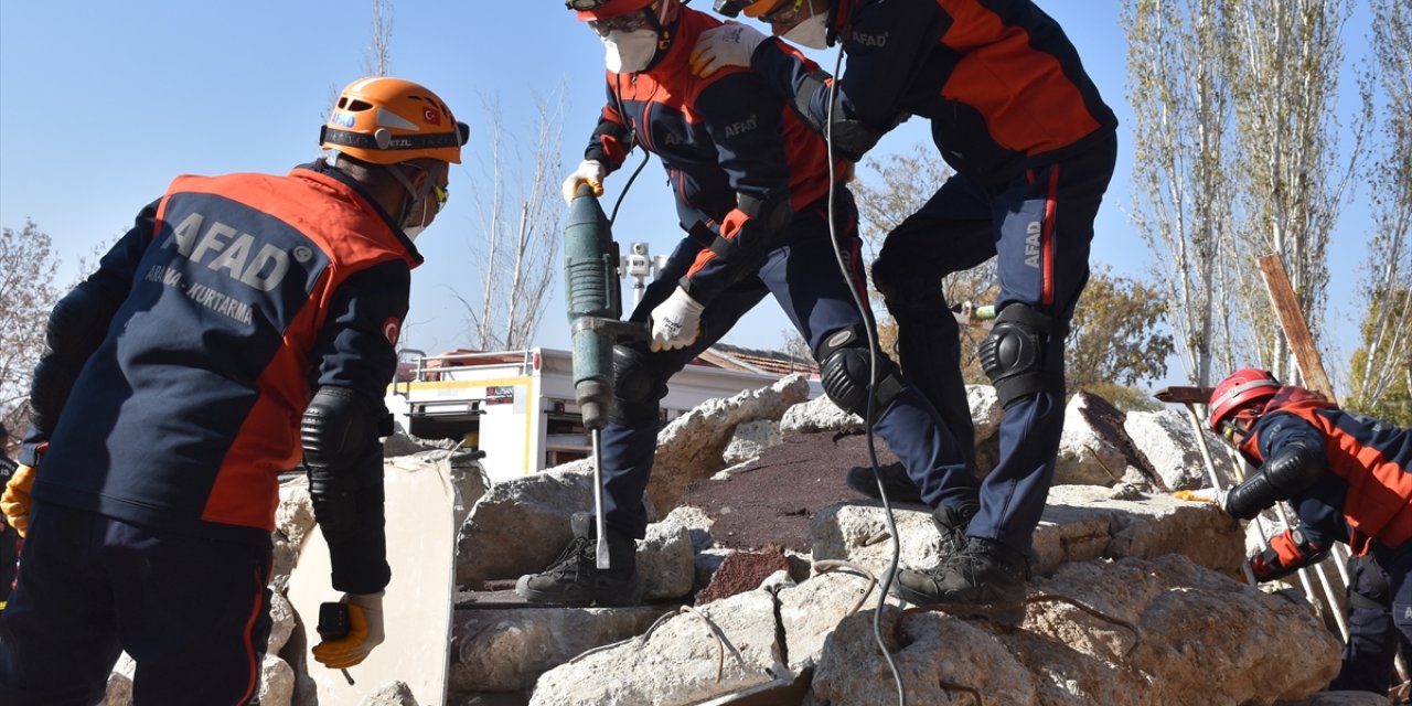 Karaman'da Türkiye Afet Müdahale Planı kapsamında tatbikat yapıldı