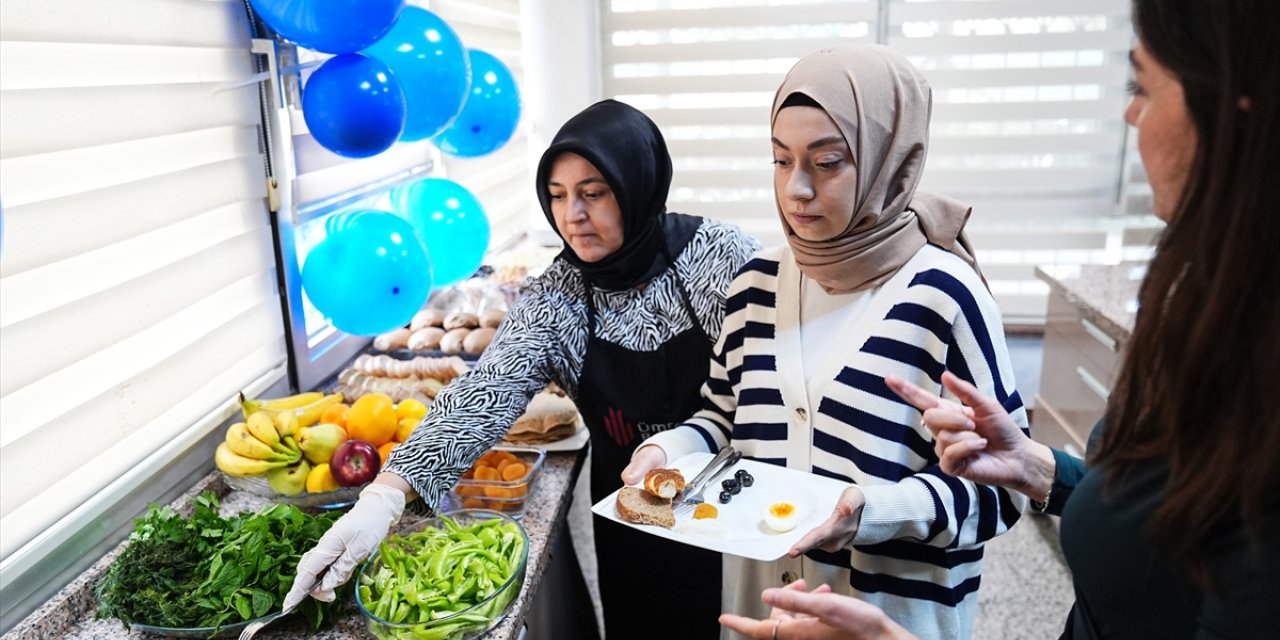 Ümraniye'de diyabetliler için sağlıklı kahvaltı atölyesi yapıldı