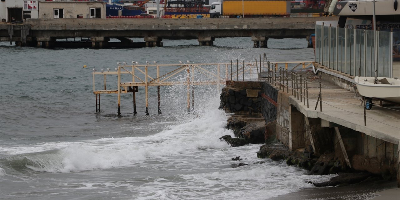 Tekirdağ'da deniz ulaşımına poyraz engeli