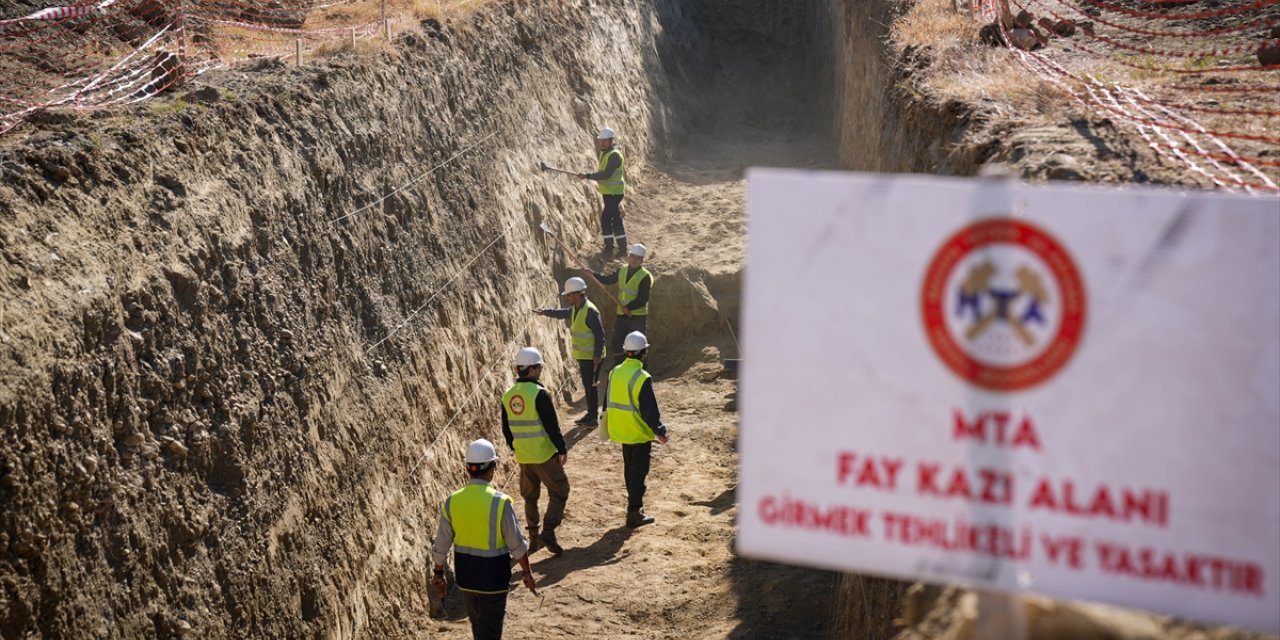 MTA hendeklerde iz sürerek 225 fayın deprem potansiyelini belirledi