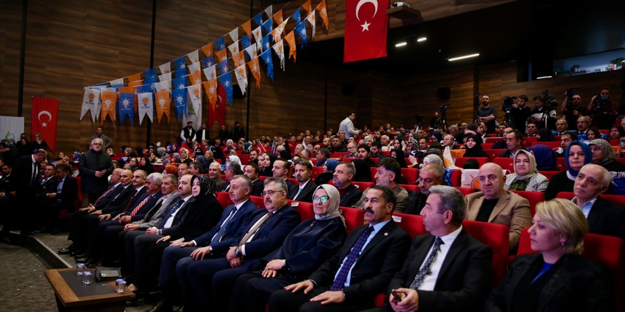 AK Parti Grup Başkanvekili Zengin, Kocaeli'de konuştu: