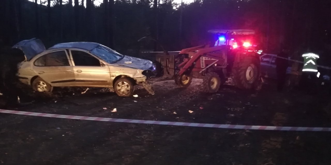 Kastamonu'da devrilen otomobildeki 1 kişi öldü, 2 kişi yaralandı