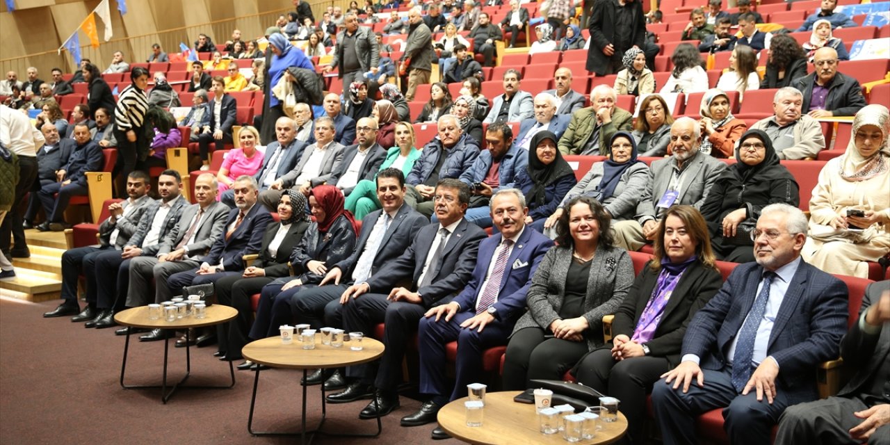 AK Parti Genel Başkan Yardımcısı Nihat Zeybekci Denizli'de konuştu: