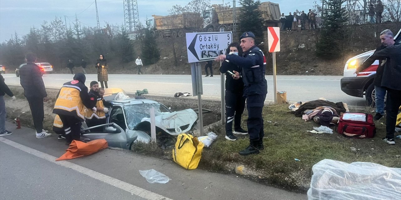 Karabük'te su kanalına düşen otomobilin sürücüsü öldü, 3 kişi yaralandı