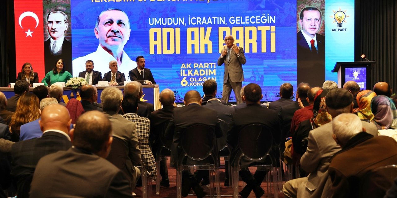 Samsun'da AK Parti'nin İlkadım ve Tekkeköy ilçe kongreleri yapıldı