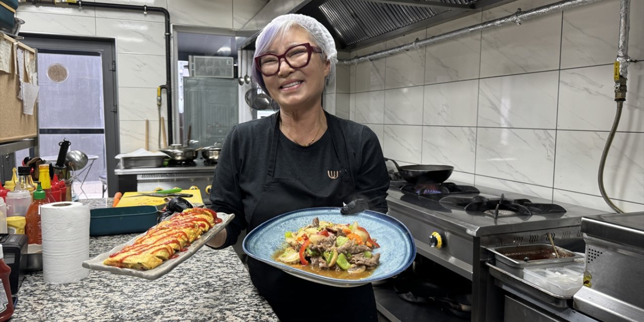 Tekirdağ'da restoran açan Güney Koreli aşçı, ülkesinin lezzetlerini tanıtıyor