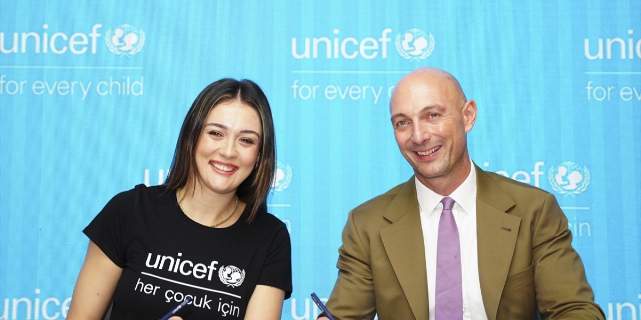 UNICEF, milli voleybolcu Zehra Güneş ile iş birliği anlaşması yaptı