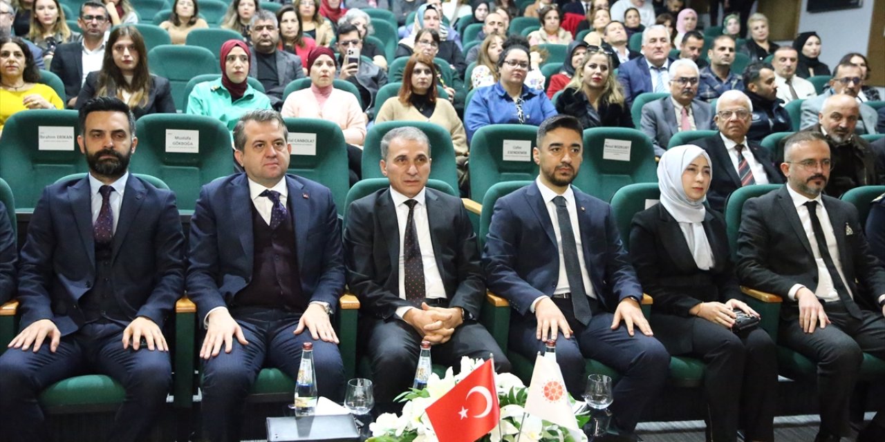 Adana'da kamu görevlileri dezenformasyonla mücadele eğitimi almaya başladı