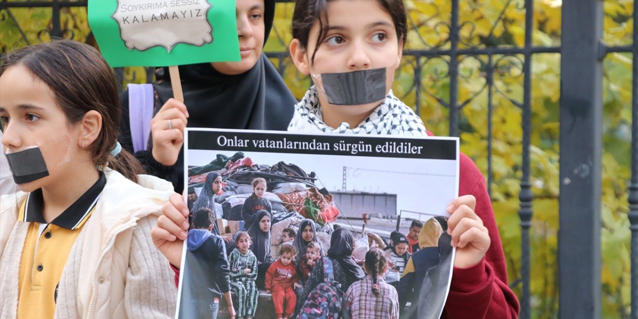 Siirt'te Dünya Çocuk Hakları Günü'nde Gazze'deki çocuklar için sessiz yürüyüş yapıldı