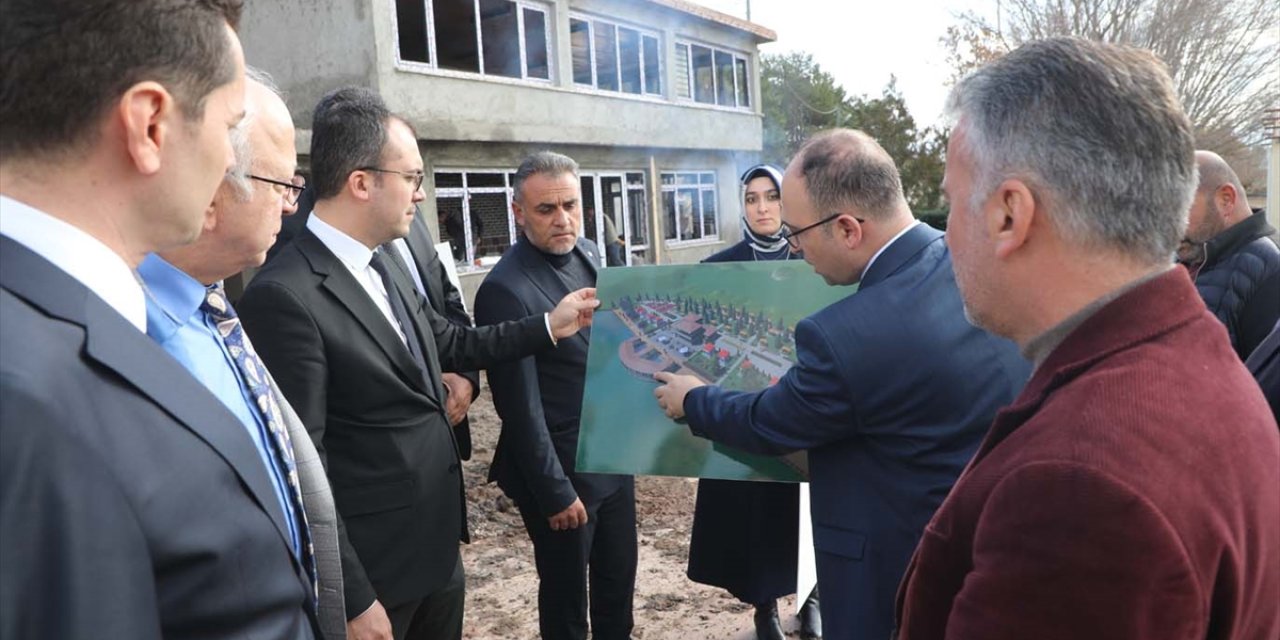 Kesin korunacak hassas alan ilan edilen Hafik Gölü'nde çevre düzenleme çalışması