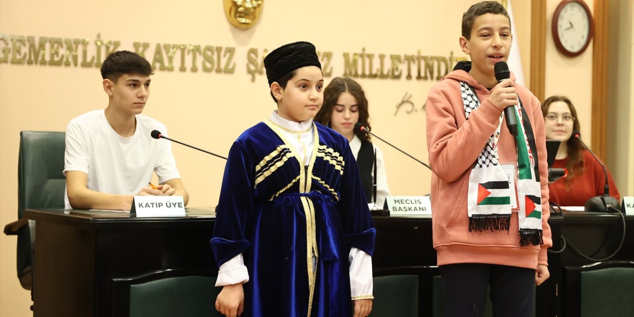 20 Kasım Dünya Çocuk Hakları Günü dolayısıyla Samsun'da "Çocuk Meclisi" kuruldu